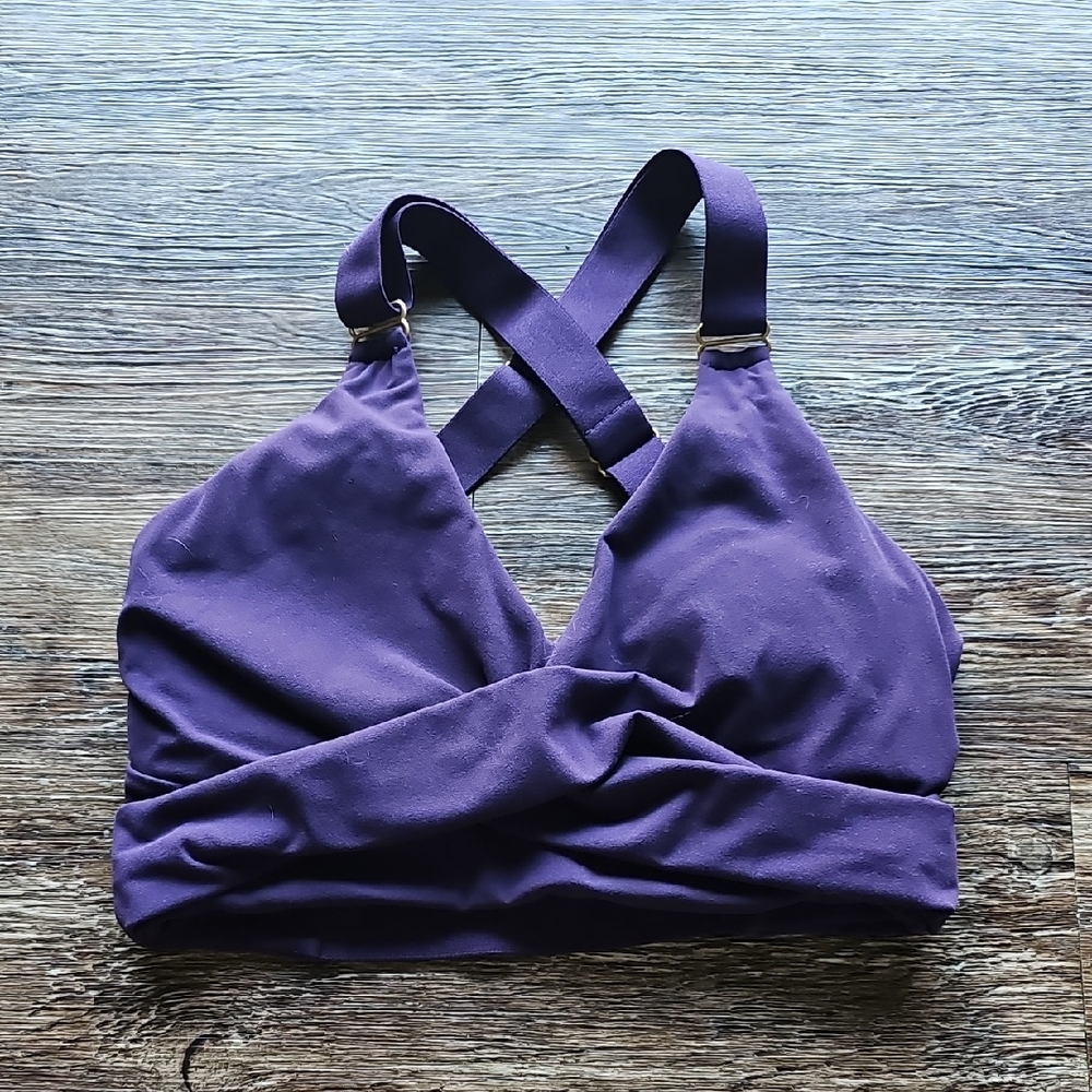 BuffBunny Cross-Back Sports Bralette in Deep Purple